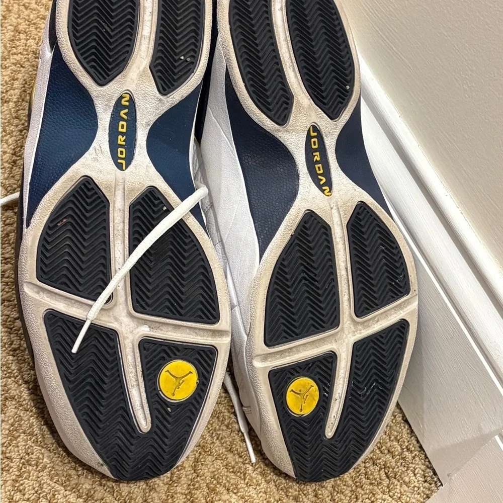 🏀 Jordan Jumpman Team J “Michigan” White/Navy/Varsity Maize – Size 14